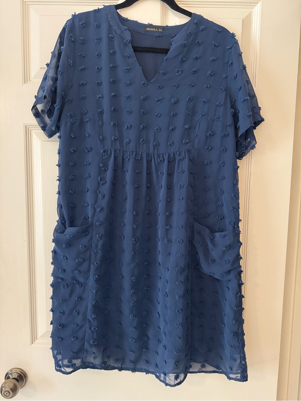 Relaxed Navy Blue Textured V-Neck Mini Dress - Picture 2 of 6